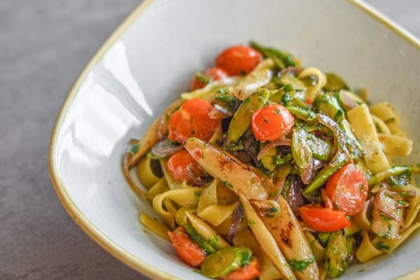 Pasta-Spargel-04Golfhotel-und-Restaurant-Lindenhof-Bad-Vilbel-min